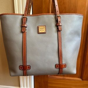 Dooney and Bourke East West Shopper tote in Elephant gray